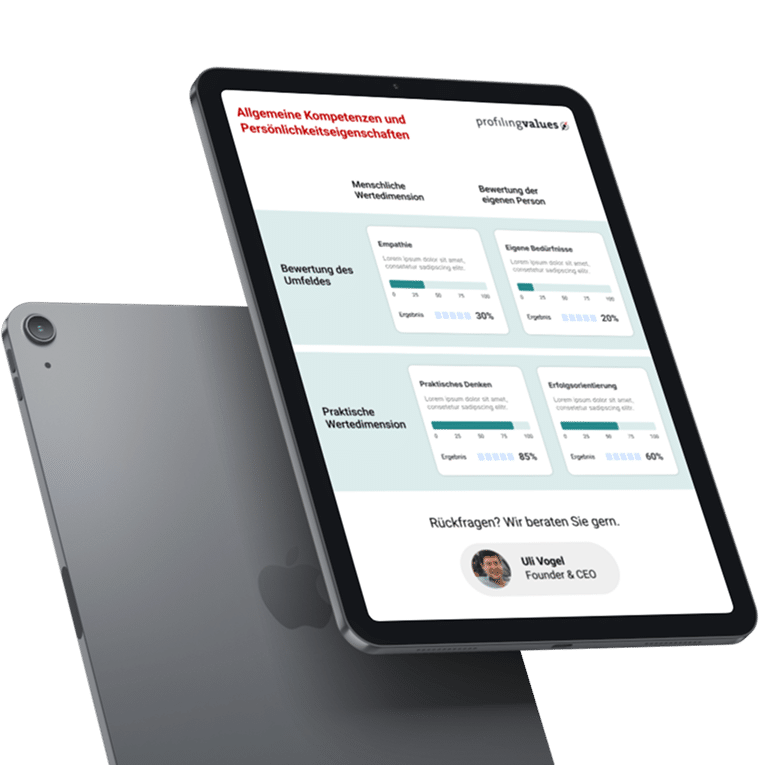 Tablet zeigt eine Auswertung mit Kompetenz- und Persönlichkeitsprofilen von profilingvalues – Darstellung von Werten wie Empathie, Erfolg und praktischem Denken